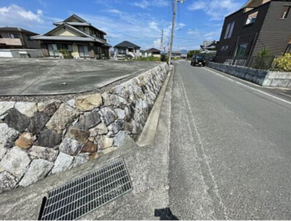 三豊市豊中町上高野、土地の外観画像です