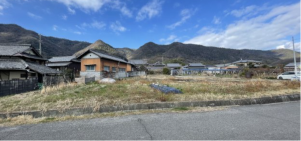 三豊市豊中町下高野、土地の外観画像です