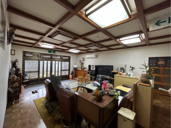 三豊市山本町大野、中古一戸建ての玄関画像です