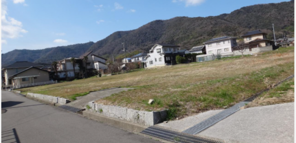 三豊市高瀬町比地、土地の外観画像です