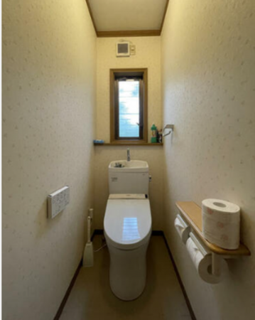 三豊市豊中町比地大、中古一戸建てのトイレ画像です