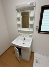 三豊市高瀬町上高瀬、中古一戸建ての洗面画像です