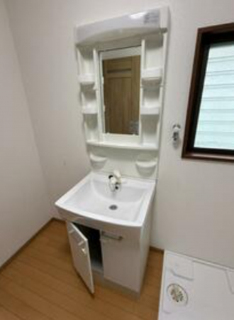 三豊市高瀬町上高瀬、中古一戸建ての洗面画像です