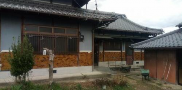 観音寺市新田町、中古一戸建ての外観画像です