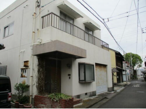 観音寺市観音寺町、中古一戸建ての外観画像です