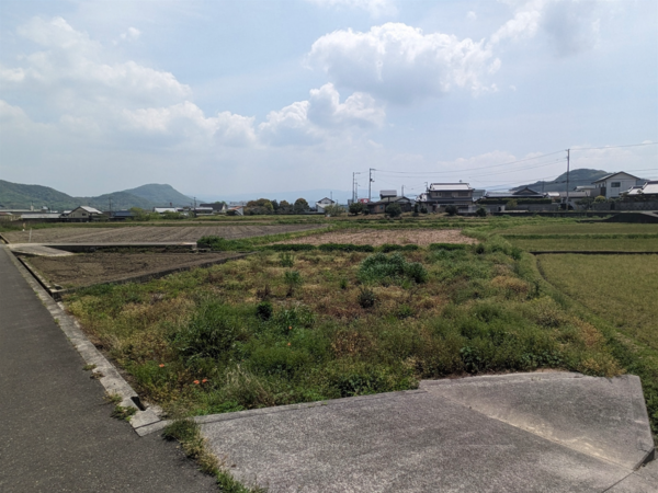 三豊市高瀬町下勝間、土地の外観画像です