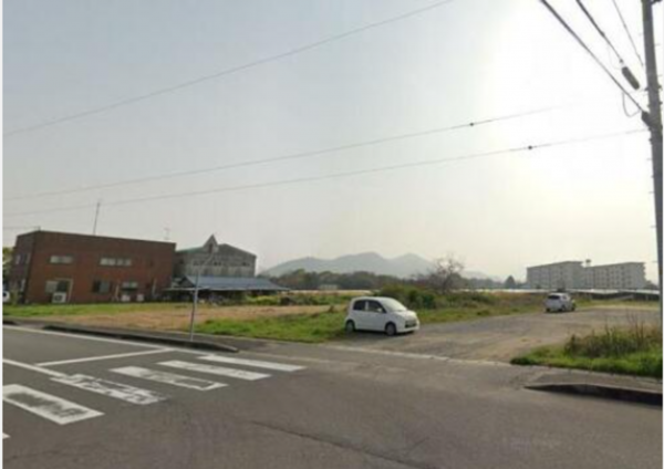 三豊市詫間町詫間、土地の前面道路を含む現地写真画像です