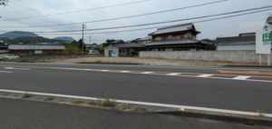 三豊市高瀬町上高瀬、土地の前面道路を含む現地写真画像です