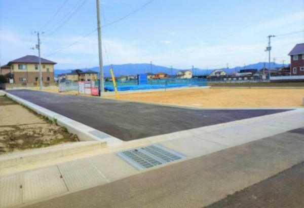 観音寺市出作町、土地の外観画像です