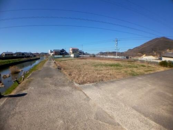 観音寺市流岡町、土地の外観画像です