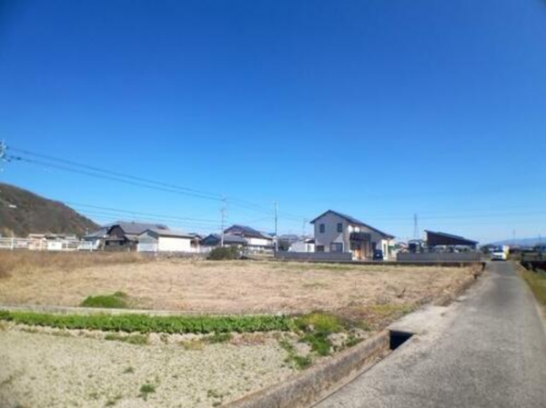 観音寺市流岡町、土地の外観画像です