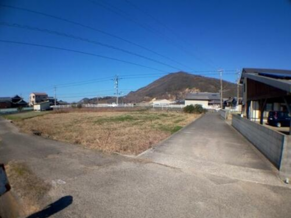観音寺市流岡町、土地の外観画像です