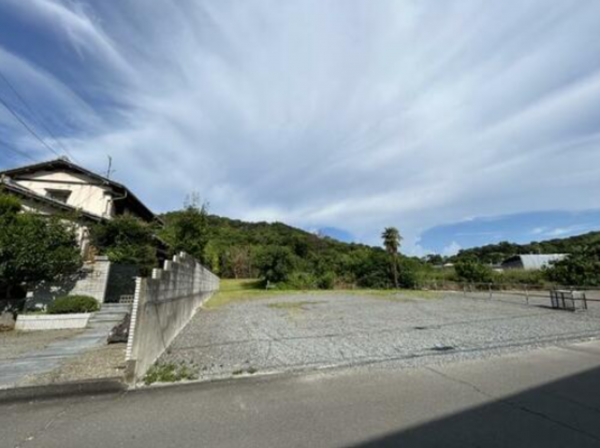 観音寺市室本町、土地の外観画像です
