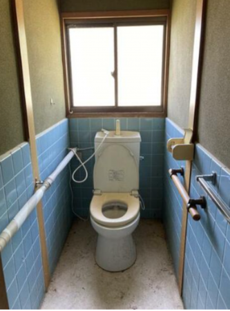 観音寺市豊浜町和田、中古一戸建てのトイレ画像です