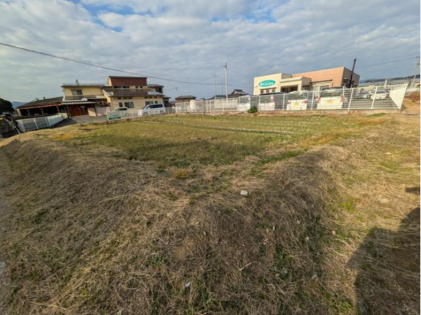三豊市山本町財田西、土地の外観画像です