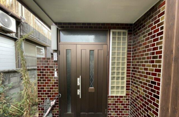 三豊市詫間町松崎、中古一戸建ての玄関画像です