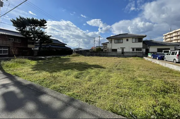 観音寺市三本松町、土地の外観画像です