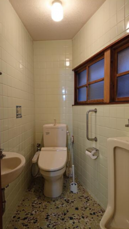 観音寺市西本町、中古一戸建てのトイレ画像です