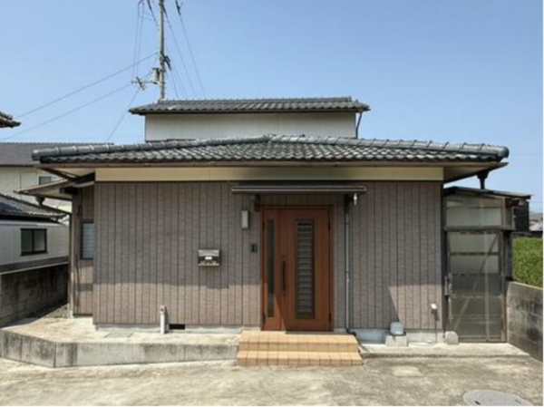 三豊市高瀬町上高瀬、中古一戸建ての外観画像です