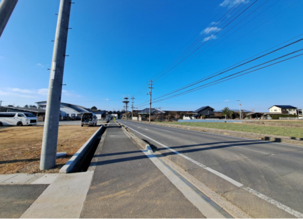 観音寺市大野原町大野原、土地の前面道路を含む現地写真画像です