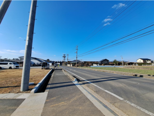 観音寺市大野原町大野原、土地の前面道路を含む現地写真画像です