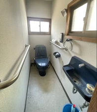 三豊市詫間町松崎、中古一戸建てのトイレ画像です