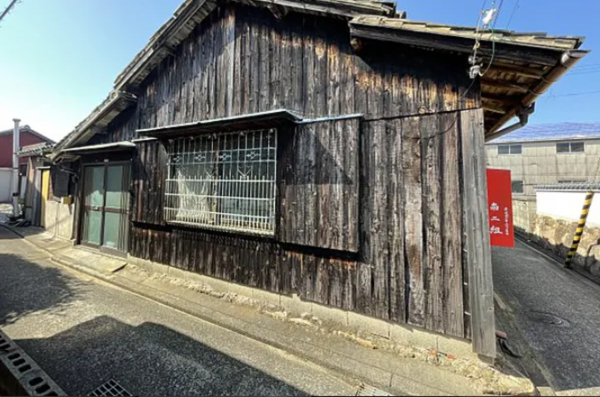 三豊市仁尾町仁尾丁、中古一戸建ての外観画像です