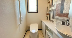 三豊市豊中町比地大、中古一戸建てのトイレ画像です