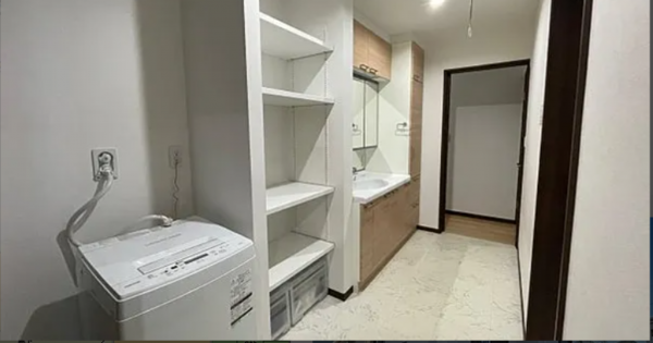 三豊市豊中町比地大、中古一戸建ての洗面画像です