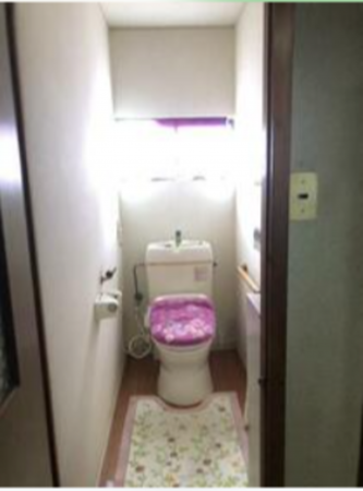 観音寺市柞田町、中古一戸建てのトイレ画像です