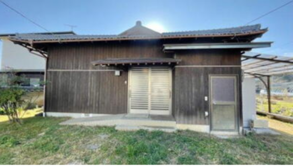 三豊市詫間町大浜、中古一戸建ての外観画像です