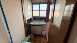 三豊市詫間町詫間、中古一戸建ての洗面画像です