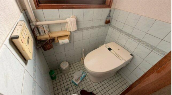 三豊市三野町吉津、中古一戸建てのトイレ画像です
