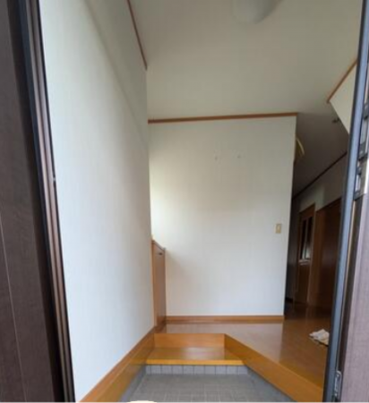 観音寺市村黒町、中古一戸建ての玄関画像です