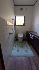 三豊市高瀬町上麻、中古一戸建てのトイレ画像です