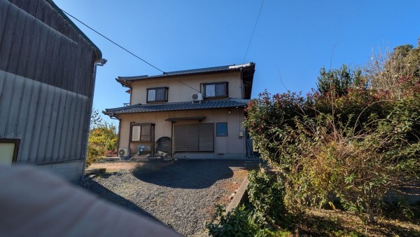 三豊市高瀬町上麻、中古一戸建ての外観画像です