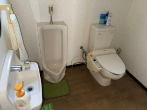 三豊市豊中町上高野、中古一戸建てのトイレ画像です