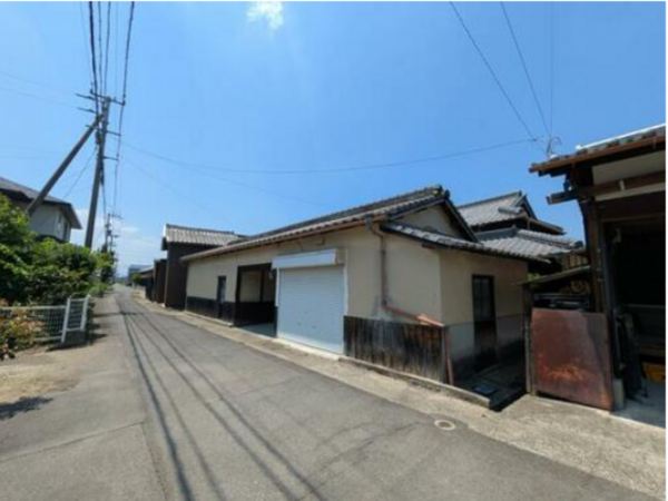 観音寺市植田町、土地の外観画像です