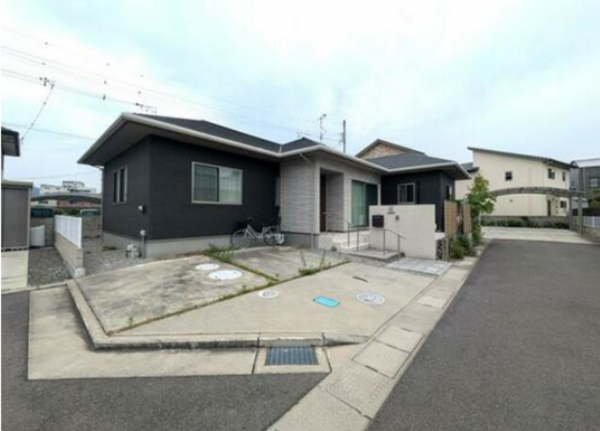 観音寺市坂本町、中古一戸建ての外観画像です
