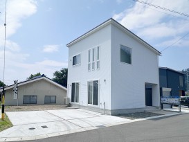 中古戸建て 松本市里山辺字京田 3LDK＋2.6帖サンルーム＋全室収納