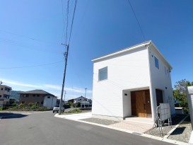 新築戸建て 松本市里山辺字京田 3LDK＋2.6帖サンルーム＋全室収納