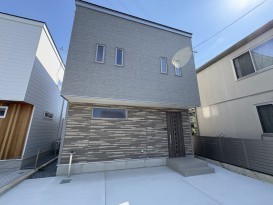 新築戸建て 長野市南堀 3LDK（洋 6･6･8.2　LDK 15.7）