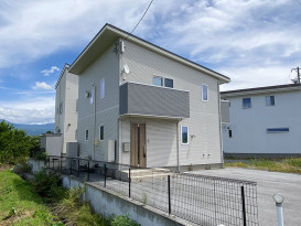 中古戸建て 茅野市米沢 3SLDK