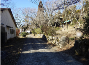 佐賀市富士町、土地の前面道路を含む現地写真画像です