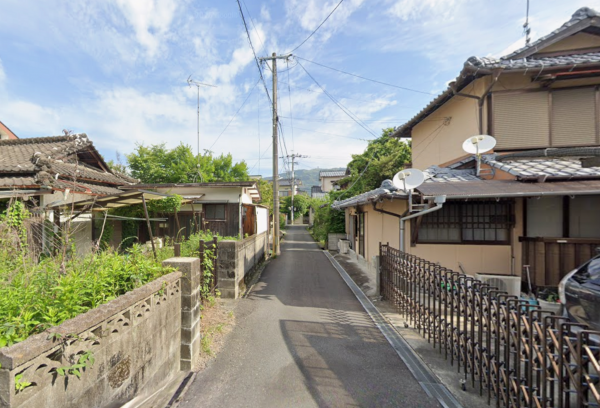 佐賀市金立町、土地の前面道路を含む現地写真画像です