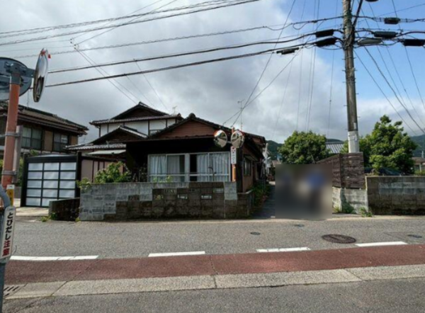 佐賀市大和町、土地の前面道路を含む現地写真画像です