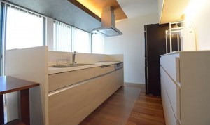 佐賀市高木瀬東、中古一戸建てのキッチン画像です