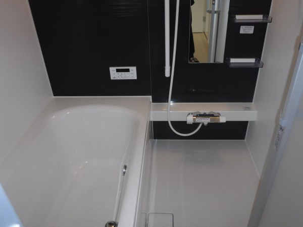 佐賀市開成、新築一戸建ての風呂画像です