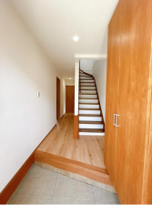 佐賀市高木瀬西、中古一戸建ての玄関画像です