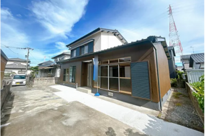 佐賀市高木瀬西、中古一戸建ての外観画像です